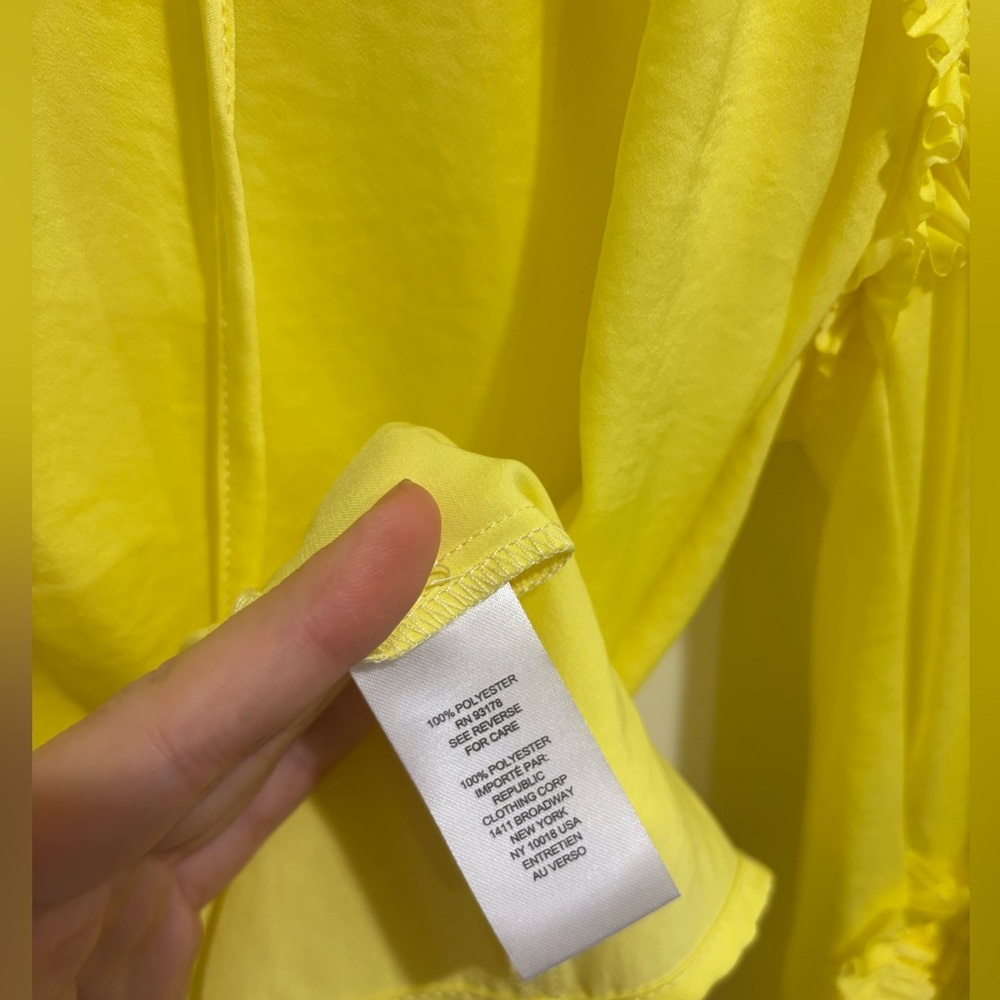 TAHARI Like New Yellow Balloon-sleeve Blouse, Small - Picture 6 of 7